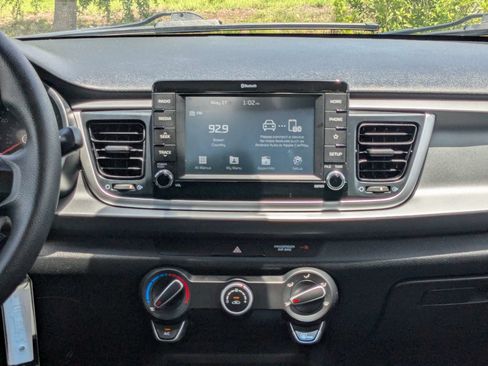 Used 2020 Kia Rio LX FWD image 19