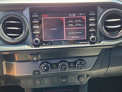 Used 2022 Toyota Tacoma SR w/ SR Convenience Package RWD image 21