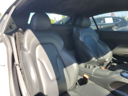 Used 2015 Audi R8 V10 w/ Full Leather Package image 38