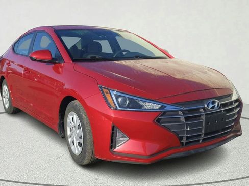 Used 2020 Hyundai Elantra SE image 1