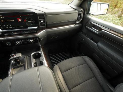 Used 2024 GMC Sierra 1500 Elevation w/ X31 Off-Road Package image 16