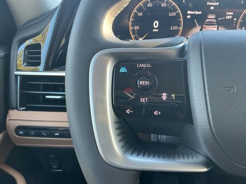 New 2026 INFINITI QX80 Luxe w/ Cargo Package AWD/4WD image 17