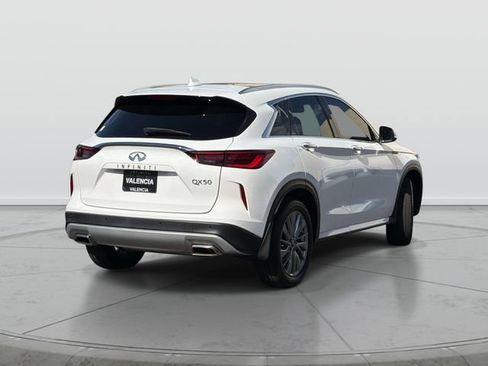 Certified 2024 INFINITI QX50 Luxe FWD image 4