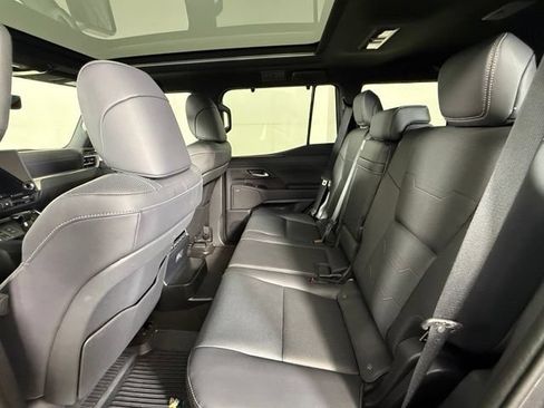 Used 2026 Lexus GX 550 w/ Accessory Package (2T) AWD/4WD image 25