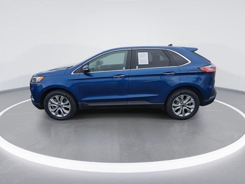 Used 2022 Ford Edge Titanium image 5