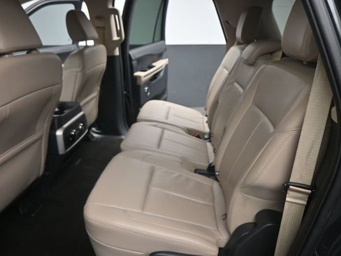 Used 2023 Ford Expedition Max XLT AWD/4WD image 18