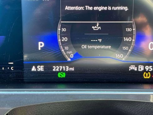 Used 2022 Volkswagen Tiguan SE image 27