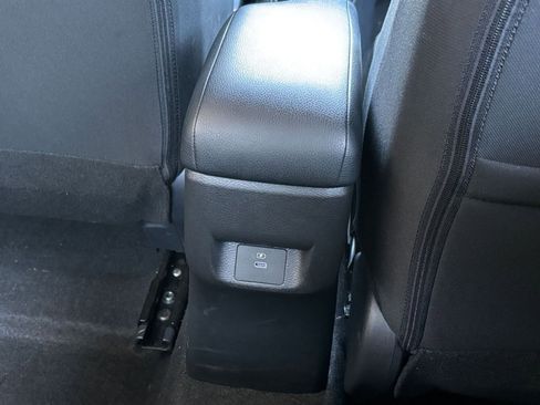 Used 2025 Nissan Versa SV FWD image 23