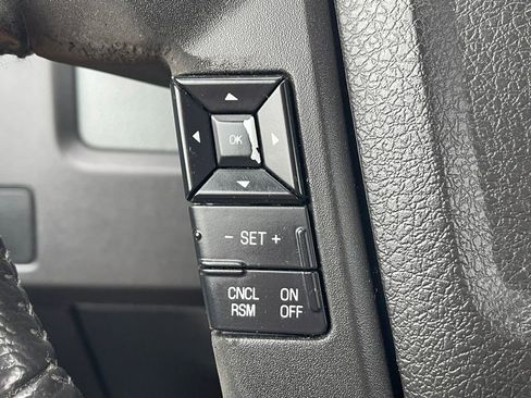 Used 2011 Ford F150 XLT w/ XLT Chrome Pkg image 7