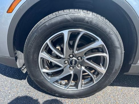 Certified 2022 Lincoln Corsair FWD image 11