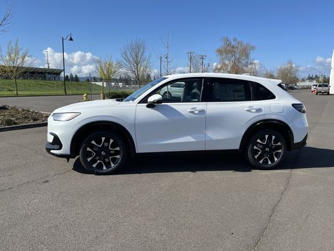 New 2026 Honda HR-V EX-L image 2