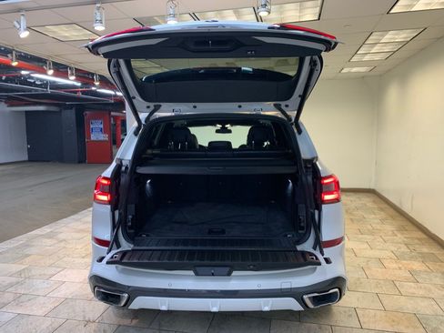 Used 2022 BMW X5 xDrive40i w/ M Sport Package AWD/4WD image 56