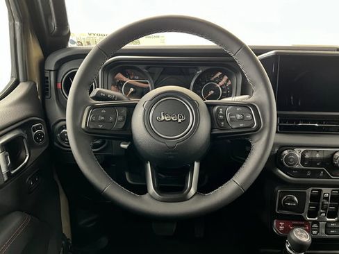 New 2025 Jeep Gladiator Rubicon image 12