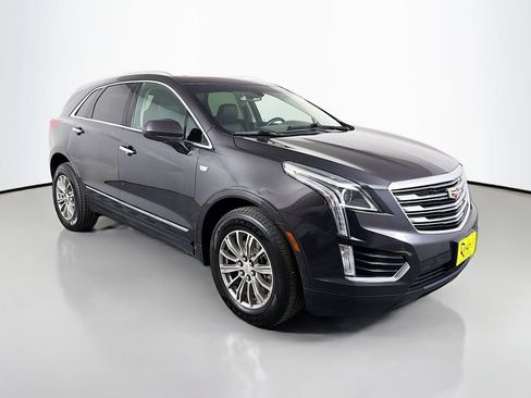 Used 2017 Cadillac XT5 Luxury AWD/4WD image 4