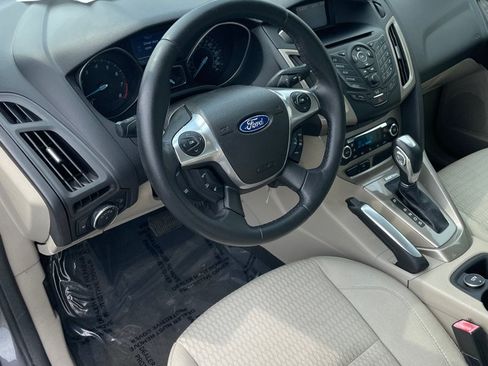 Used 2012 Ford Focus SEL FWD image 9