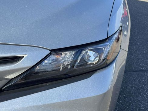 Certified 2021 Toyota Camry SE image 7