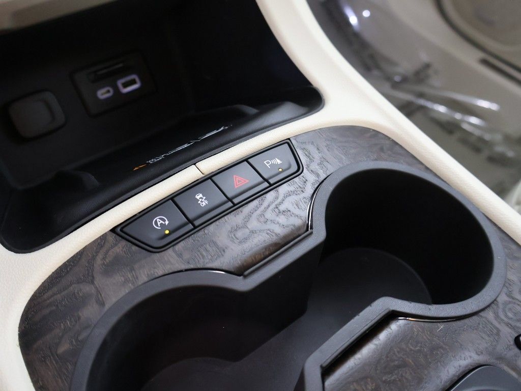 Used 2023 GMC Acadia Denali AWD/4WD image 57