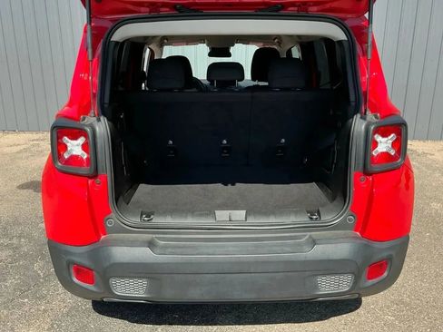 Used 2022 Jeep Renegade Sport image 19