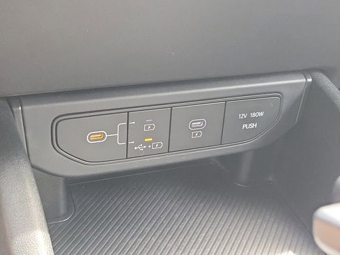 Used 2025 Kia K4 FWD image 31