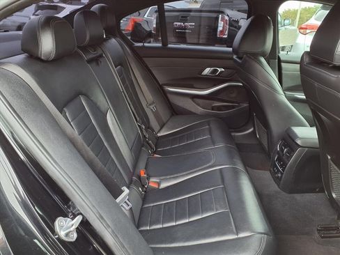 Used 2020 BMW 330i Sedan w/ Convenience Package image 23