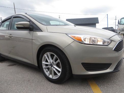 Used 2016 Ford Focus SE image 18