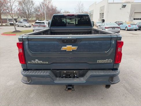 Used 2025 Chevrolet Silverado 3500 High Country w/ High Country Premium Package image 6