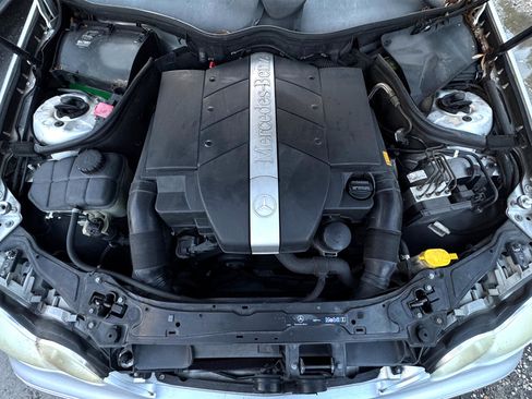 Used 2003 Mercedes-Benz C 240 Sedan image 10