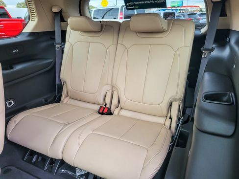 Used 2021 Jeep Grand Cherokee L Limited image 10