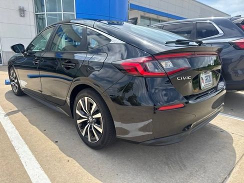 Used 2024 Honda Civic EX-L image 4