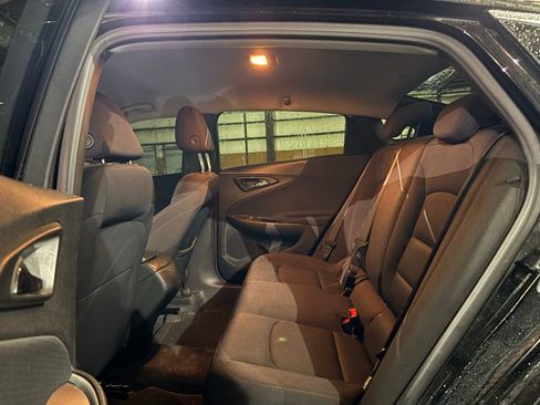 Used 2024 Chevrolet Malibu LS image 33