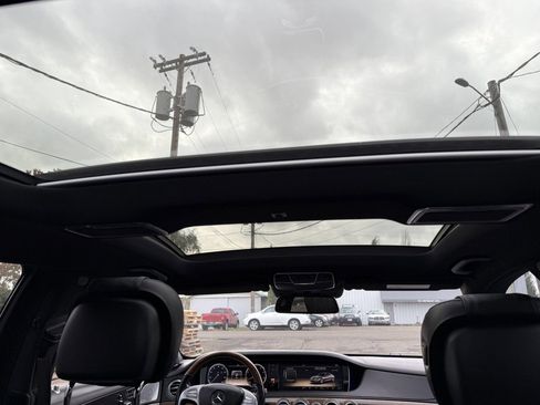 Used 2014 Mercedes-Benz S 550 Sedan image 25