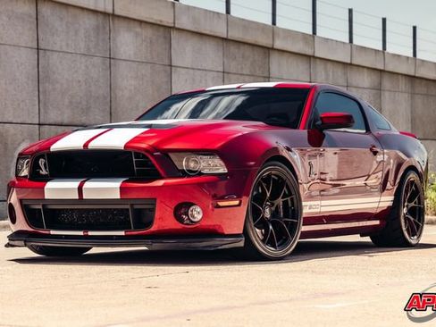 Used 2014 Ford Mustang Shelby GT500 w/ Equipment Group 821A RWD image 36