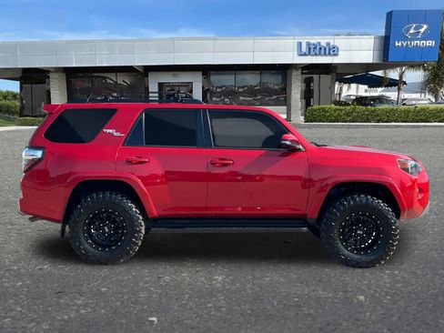 Used 2023 Toyota 4Runner TRD Off-Road Premium AWD/4WD image 9