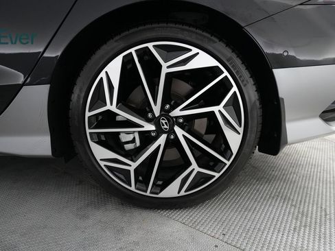 Used 2023 Hyundai Ioniq 6 Limited RWD image 9