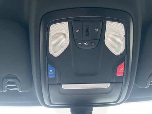 Used 2024 RAM 2500 Big Horn image 24