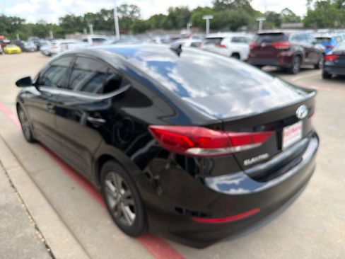 Used 2018 Hyundai Elantra SEL FWD image 8