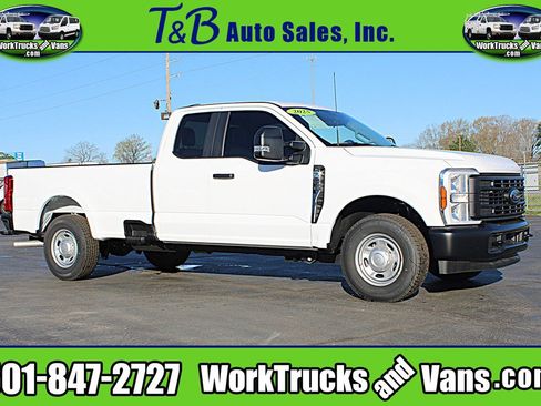 Used 2025 Ford F250 XL image 1