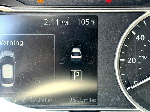 Used 2025 Nissan Versa SV w/ Trunk Package FWD image 9