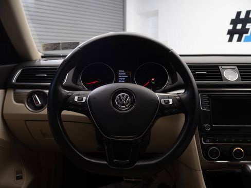 Used 2016 Volkswagen Passat 1.8T SEL Premium FWD image 20