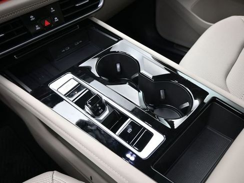 New 2025 Volkswagen Atlas SEL image 31