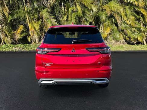 New 2025 Mitsubishi Outlander SE image 4
