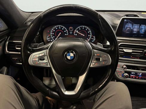 Used 2016 BMW 750i xDrive AWD/4WD image 39