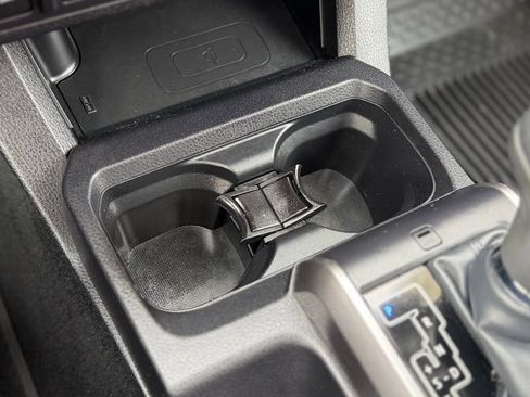 Used 2023 Toyota Tacoma Limited image 18