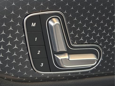 New 2026 Mercedes-Benz GLB 250 image 19