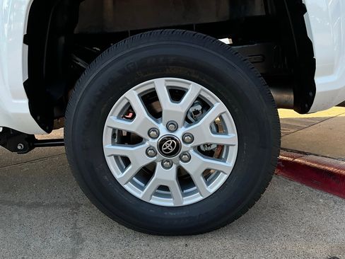 New 2025 Toyota Tacoma SR5 image 9