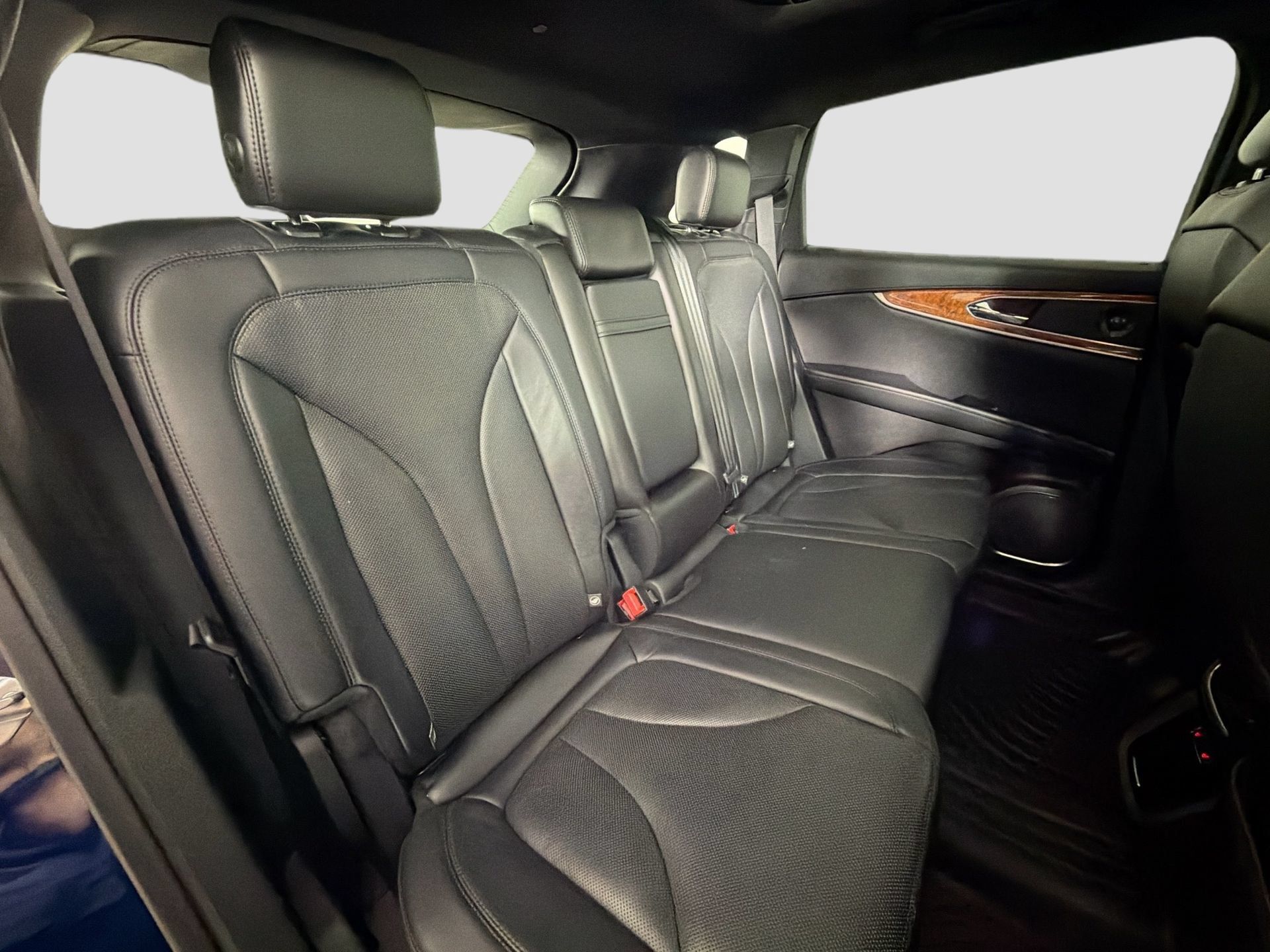 Used 2020 Lincoln Nautilus Reserve w/ Cargo Utility Package AWD/4WD image 26