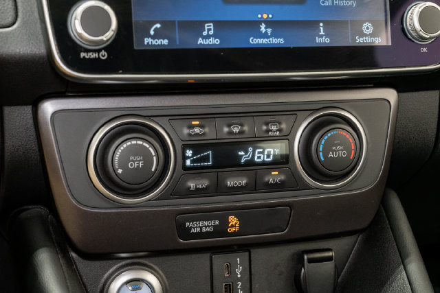 Used 2025 Nissan Leaf S FWD image 21