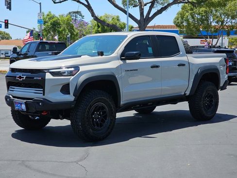 New 2026 Chevrolet Colorado ZR2 w/ ZR2 Bison Edition AWD/4WD image 3