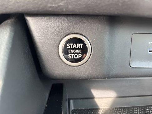 Used 2023 Nissan Rogue S AWD/4WD image 16