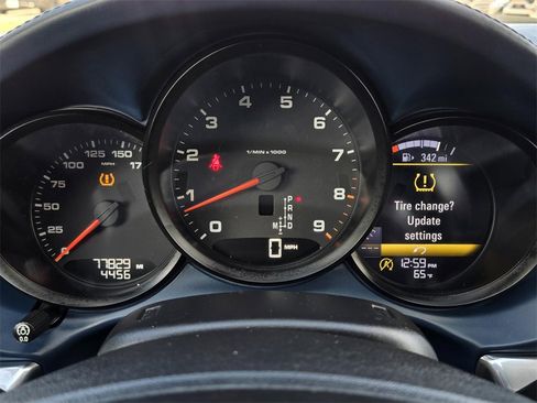 Used 2014 Porsche Boxster Base image 2